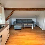 Helle 2 Zimmer Dg Wohnung